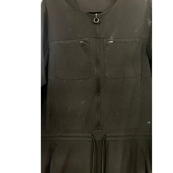 lululemon jumpsuit 10 - Picture 7 of 10